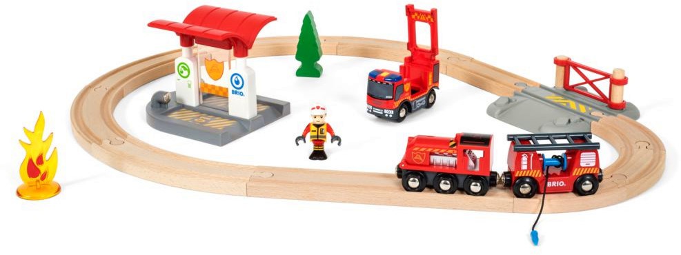 Влакче с релси и аксесоари Brio - Пожарна станция - От серията "Комплекти с релси" - играчка
