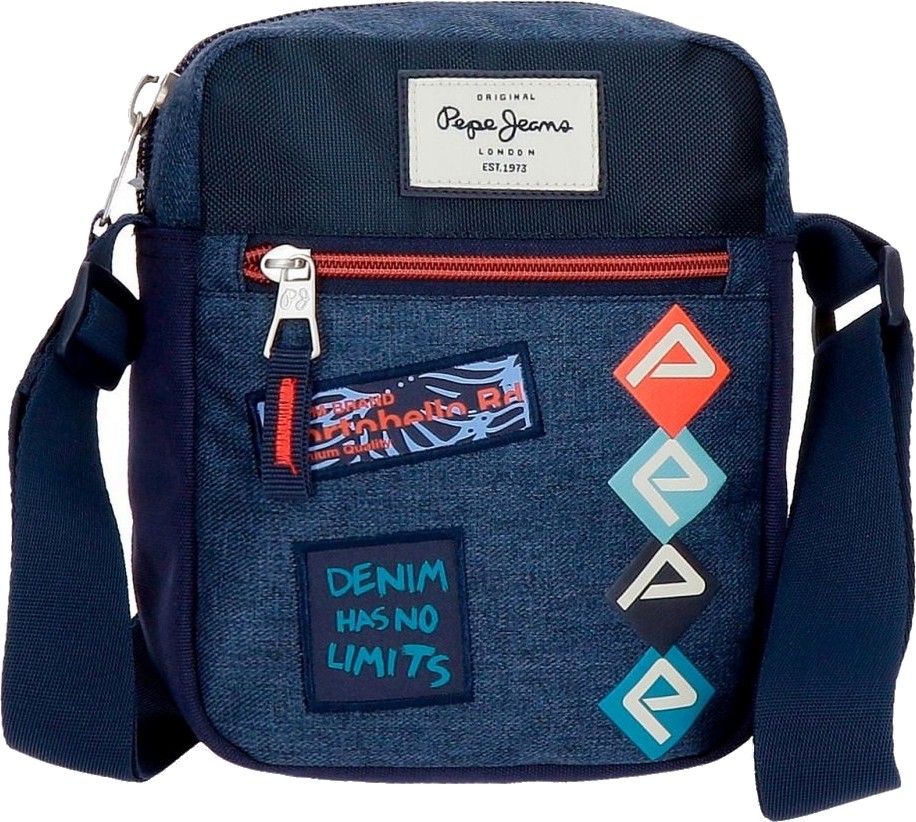    - Pepe Jeans: Paul - 