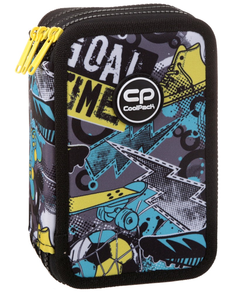 Несесер с ученически пособия Jumper 3 - Cool Pack Несесер с ученически пособия Jumper 3 - Cool Pack - С 3 отделения от серията Football - несесер