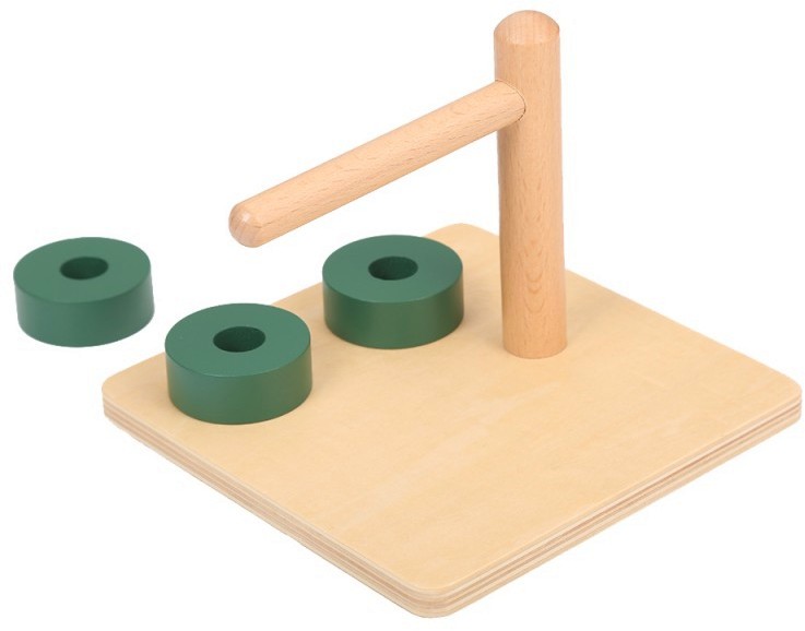 Нанизване по хоризонтална ос Нанизване по хоризонтална ос - По метода на Монтесори - играчка