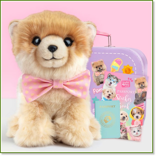 Плюшено кученце Померанът Помпон - Studio Pets Плюшено кученце Померанът Помпон - Studio Pets - С куфарче, паспорт и книжка със стикери - играчка
