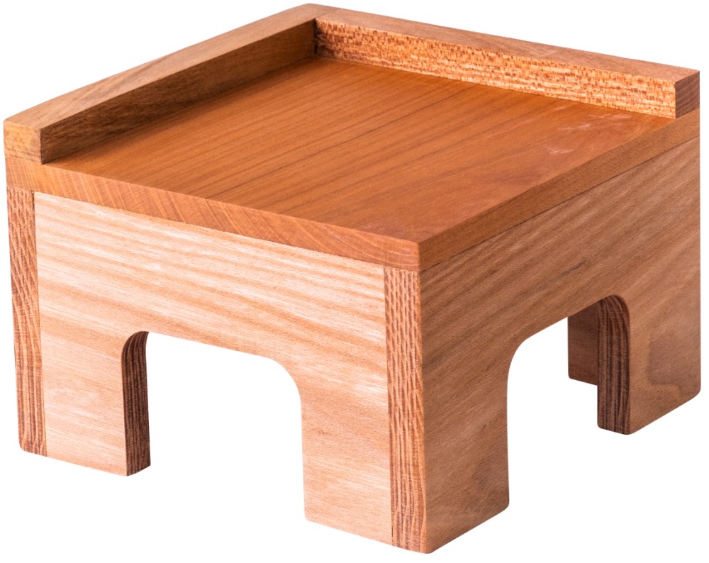 Дървена стойка за кула от кубчета Дървена стойка за кула от кубчета - По метода на Монтесори - играчка