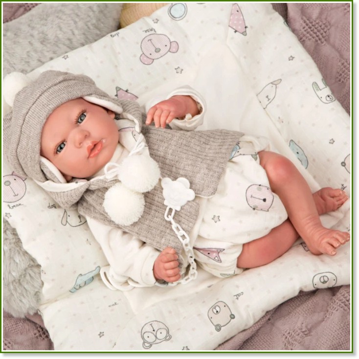 Кукла Вега с кремаво костюмче - Arias Кукла Вега с кремаво костюмче - Arias - кукла